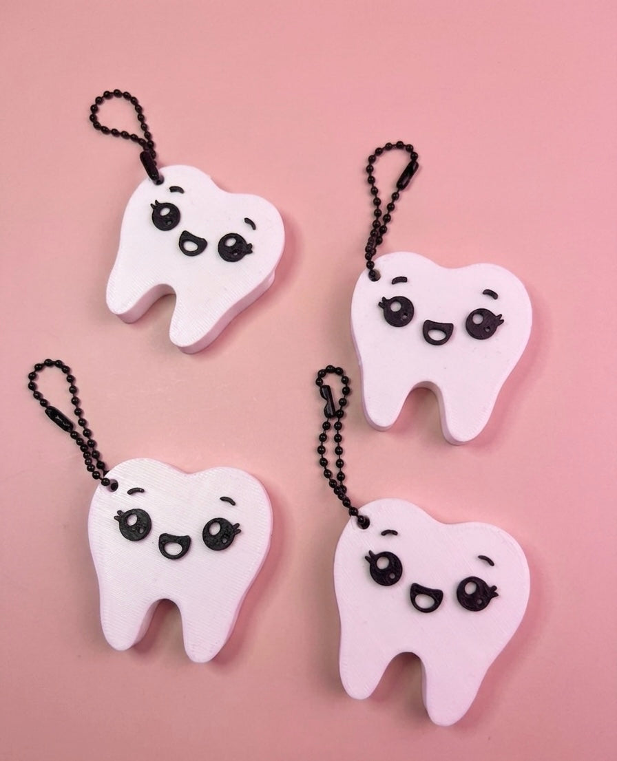Bougie Toothy Can Popper Keychain